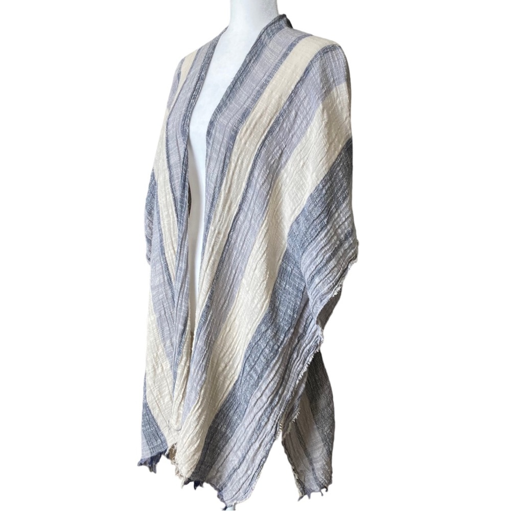 Universal Thread Women's navy and cream striped kimono wrap cardigan, OSFM